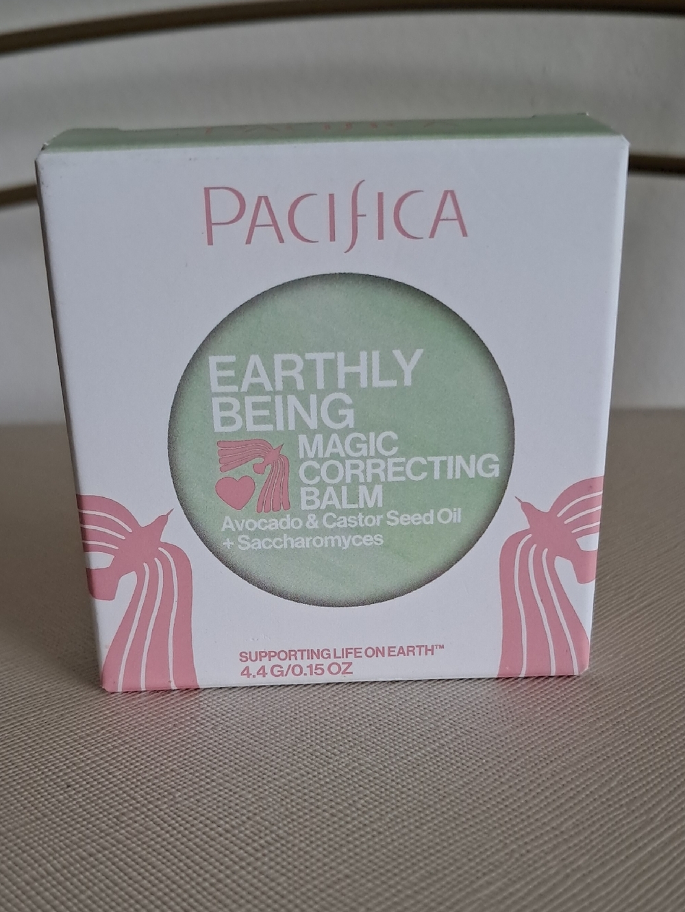 Pacifica Earthly Being Magic Correcting Balm - Mint Green